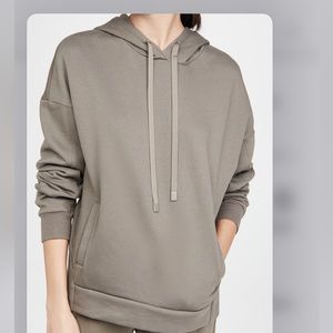 Interval Hoodie 
Olive Branch, S